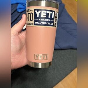 20 oz yeti sandstone pink rambler